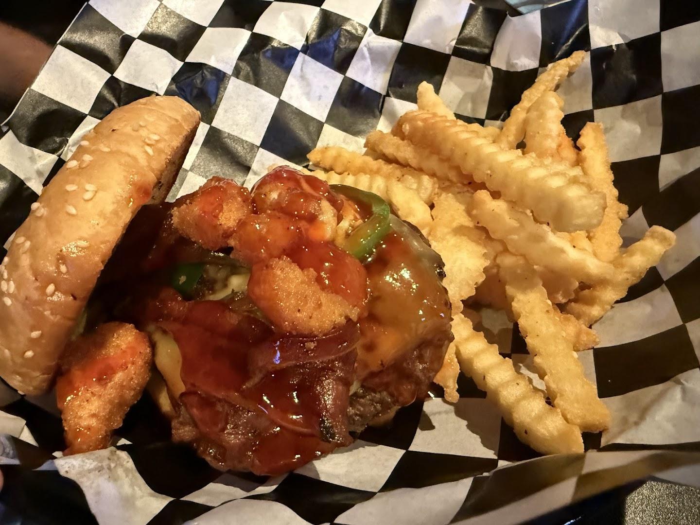 Pally's Bar and Grille